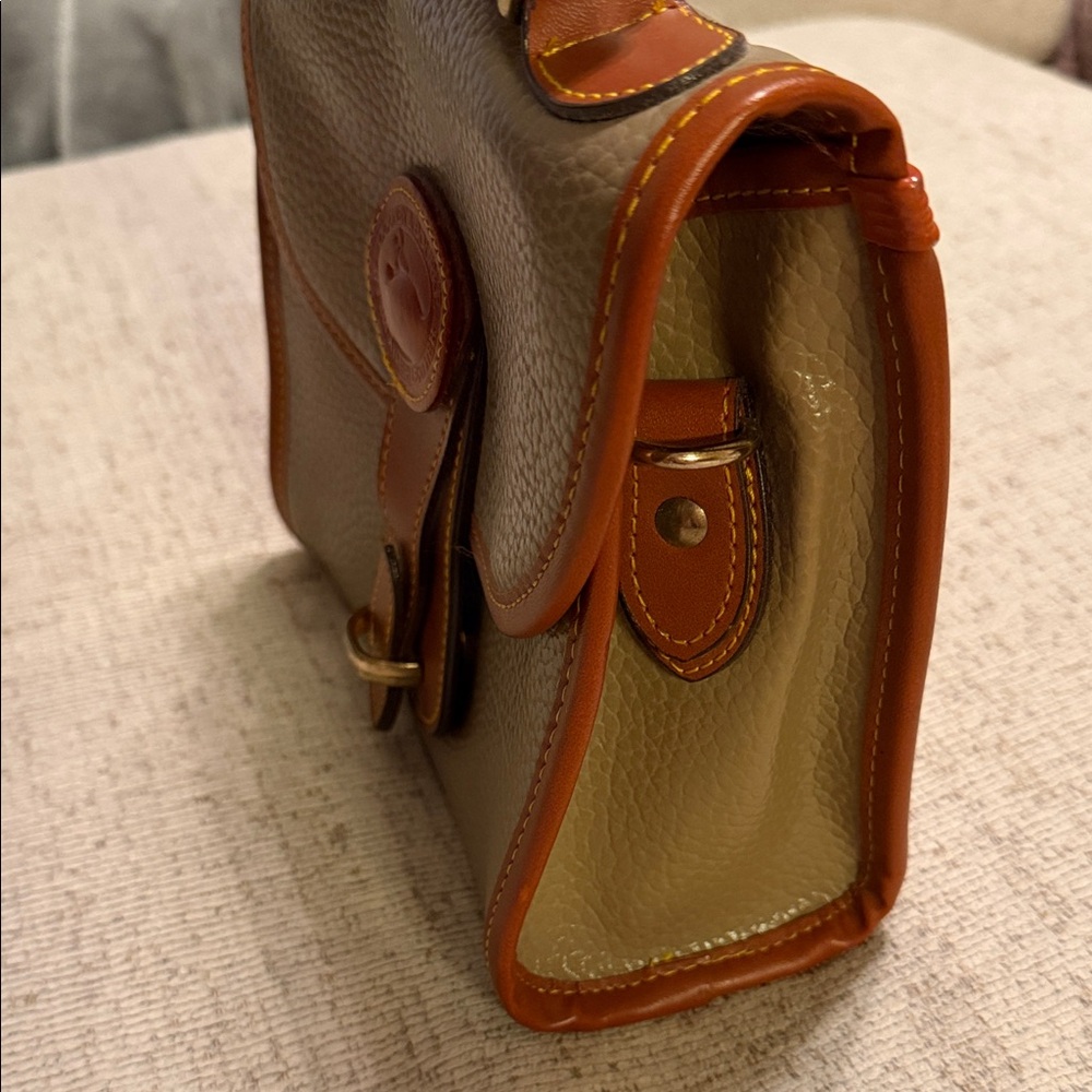 Vintage Dooney and Bourke Small Bag - Picture 2 of 7